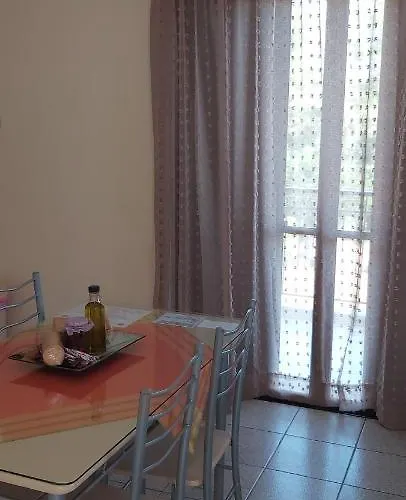 Bousounis Apartamento *