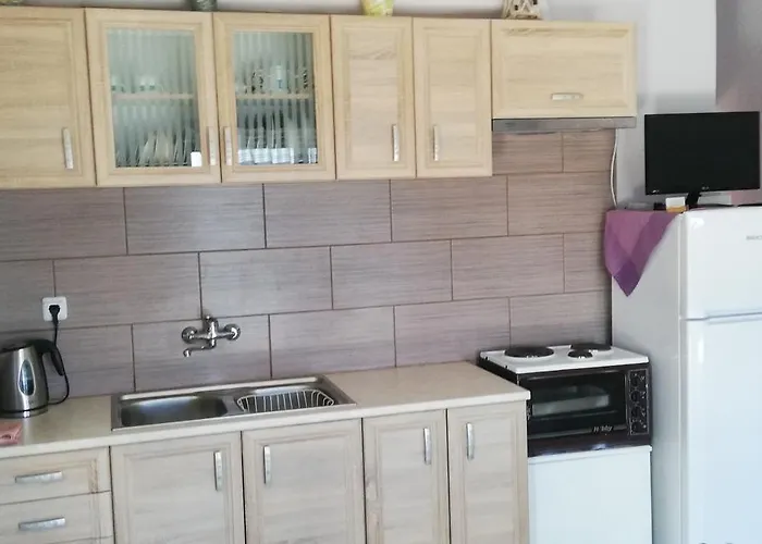 Bousounis * חראני